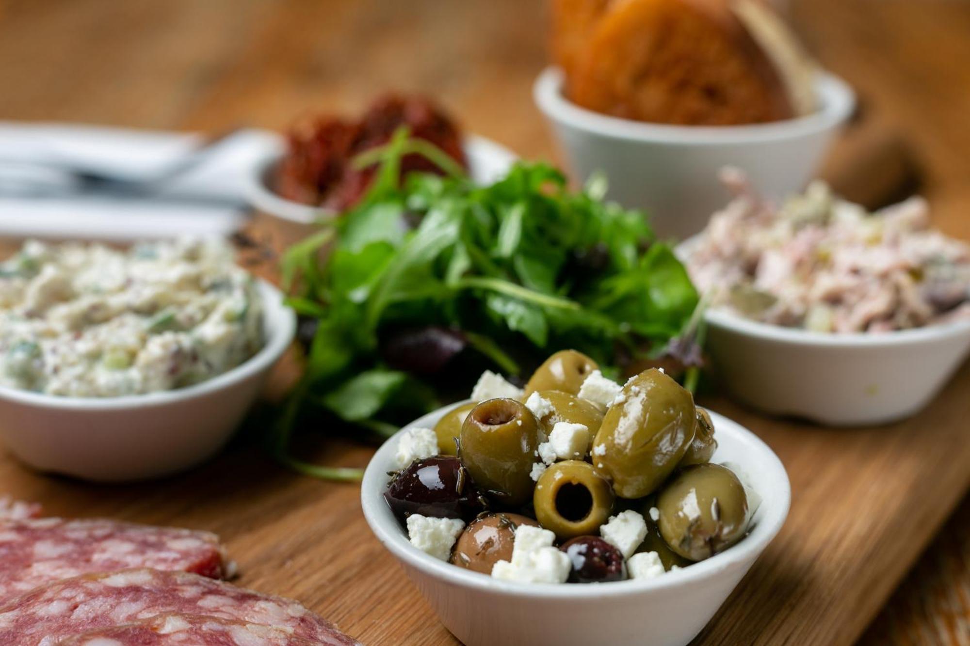 The Cowdray Arms Bed and Breakfast Worth  Εξωτερικό φωτογραφία